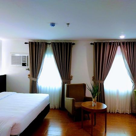 Top Star Hotel Oton Esterno foto