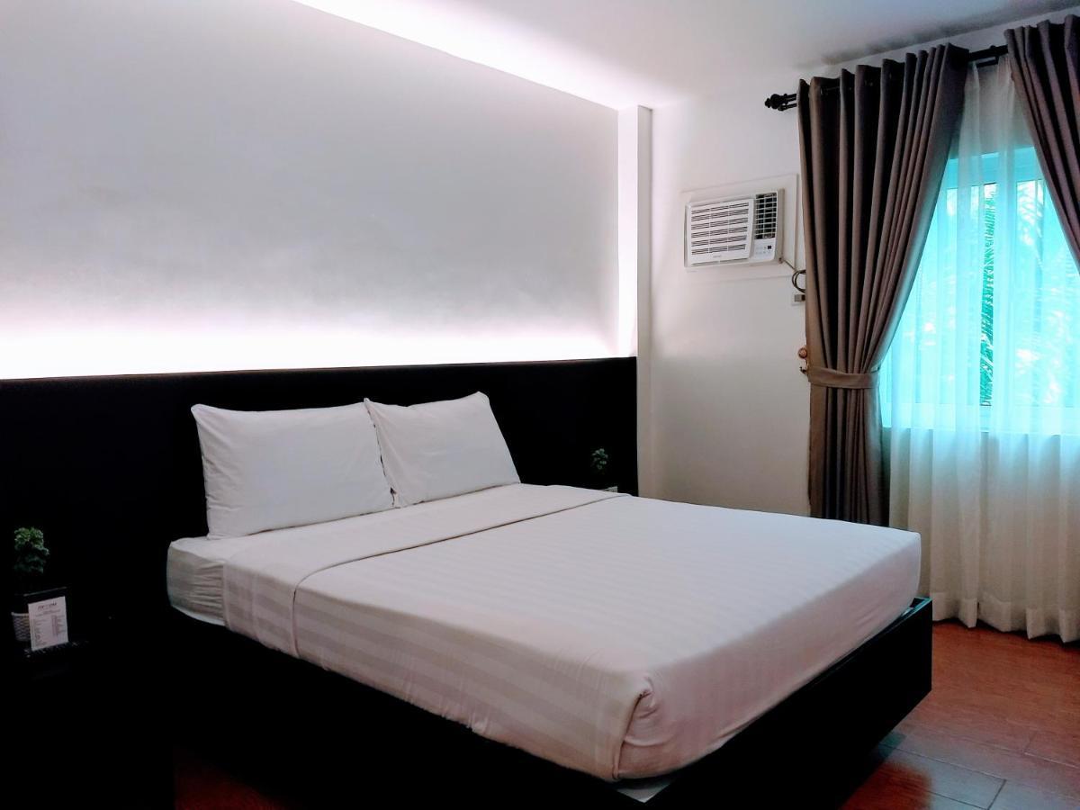 Top Star Hotel Oton Esterno foto