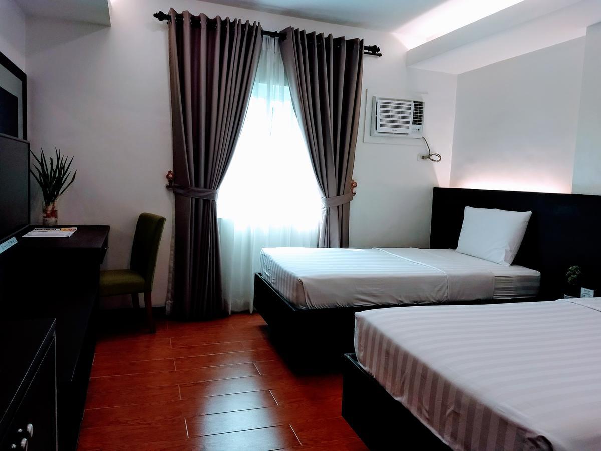 Top Star Hotel Oton Esterno foto