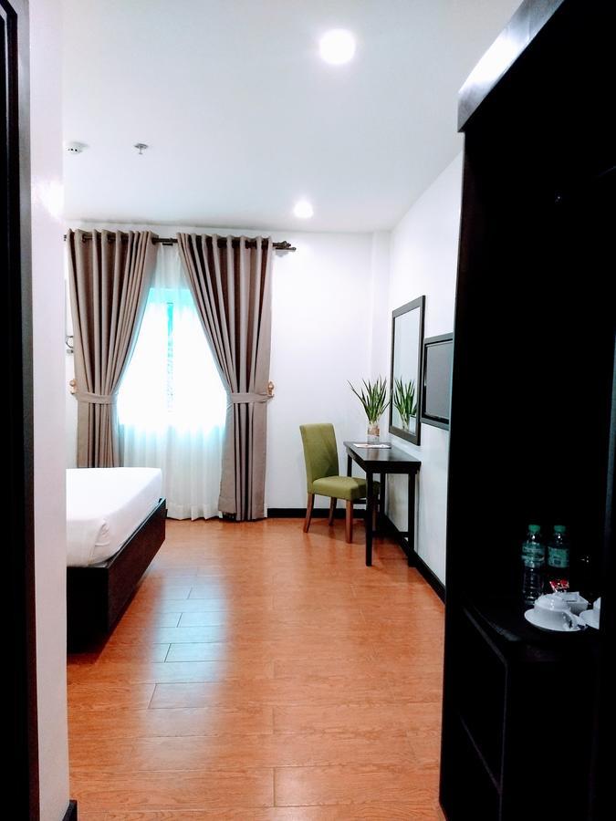 Top Star Hotel Oton Esterno foto